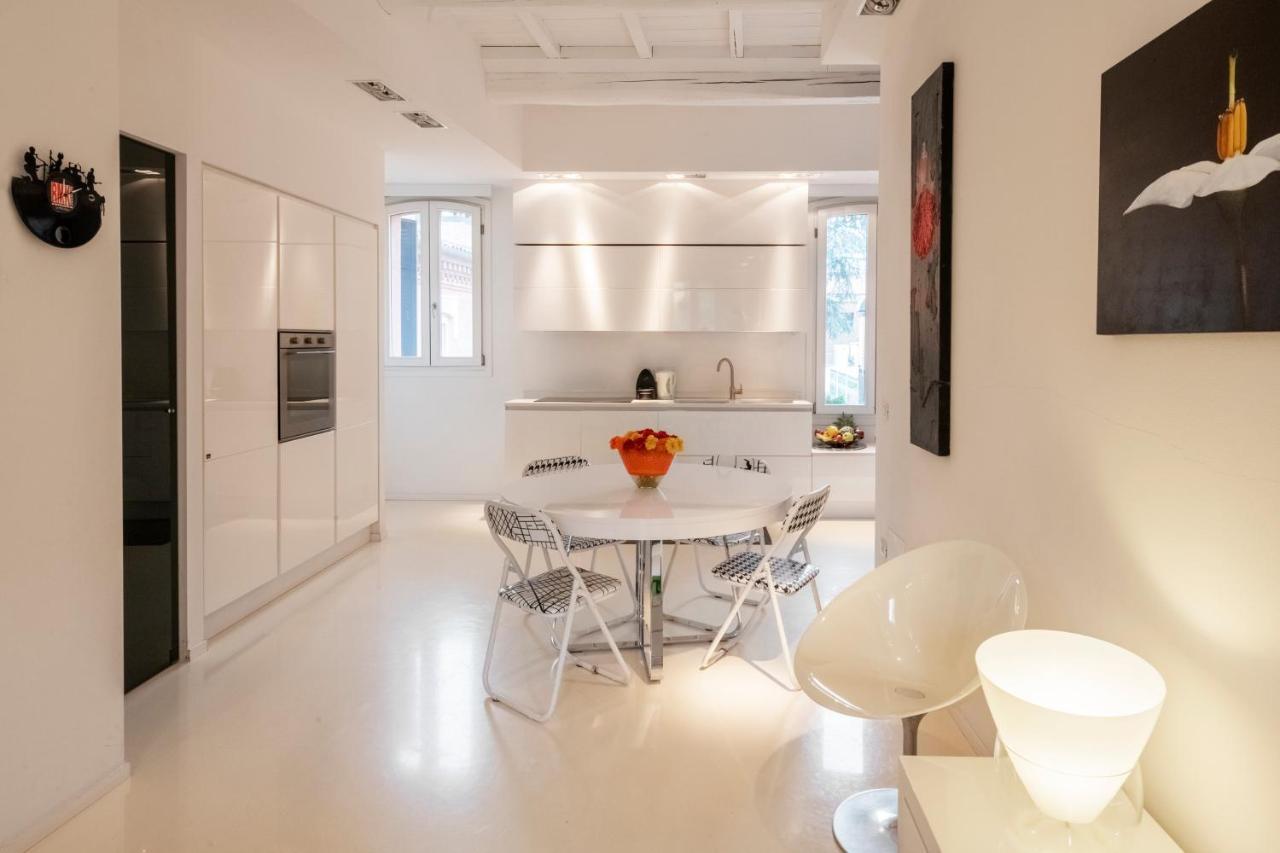Charming Flat In Centro A Ferrara Con Posto Auto Villa Екстериор снимка