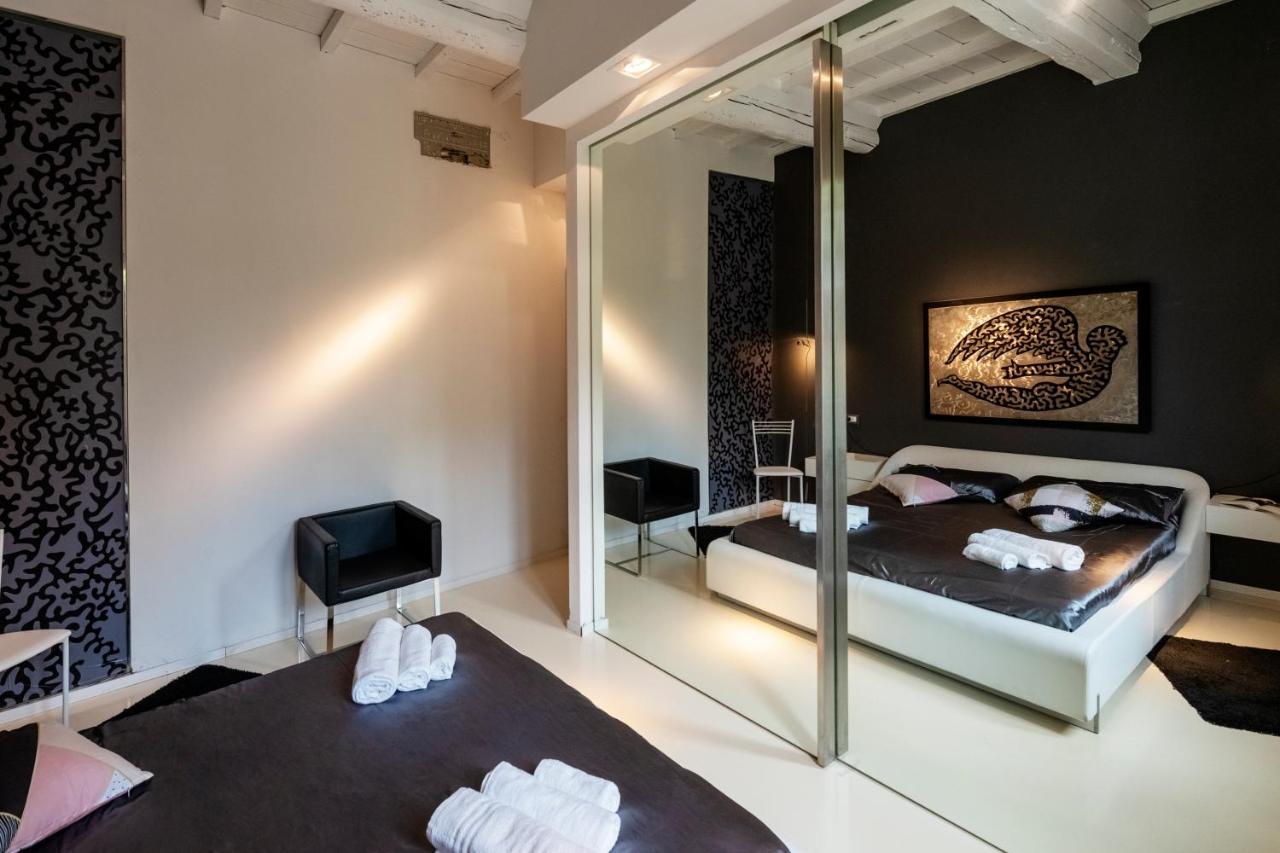 Charming Flat In Centro A Ferrara Con Posto Auto Villa Екстериор снимка