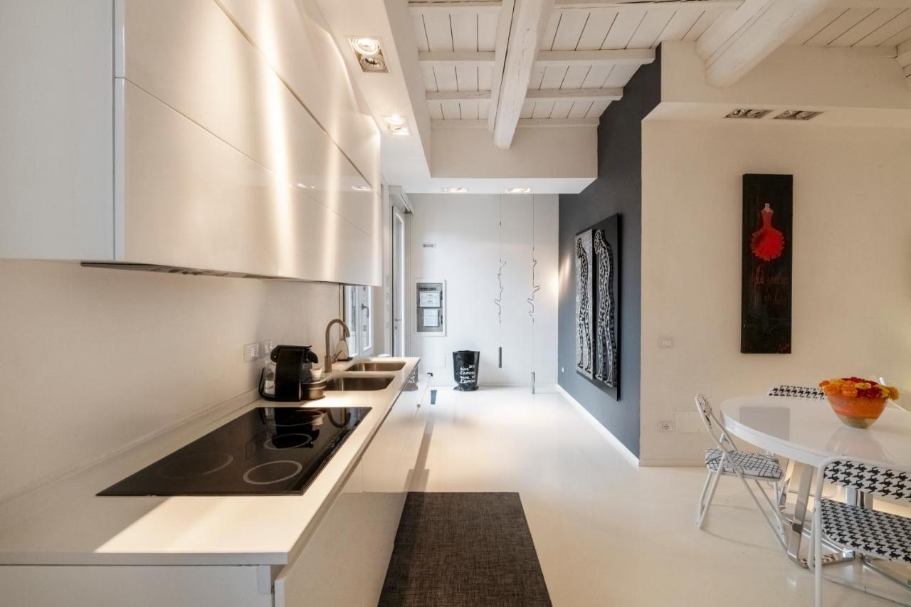 Charming Flat In Centro A Ferrara Con Posto Auto Villa Екстериор снимка
