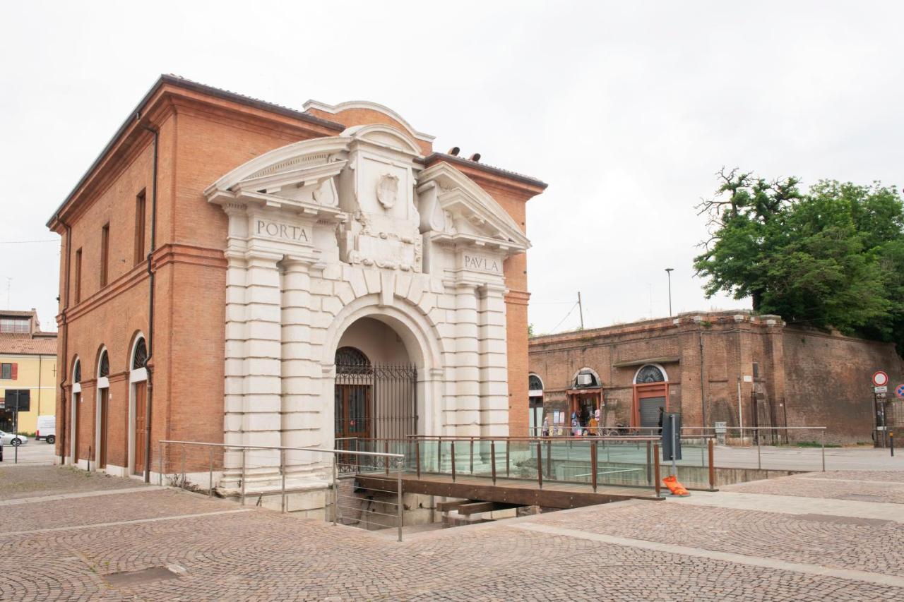 Charming Flat In Centro A Ferrara Con Posto Auto Villa Екстериор снимка