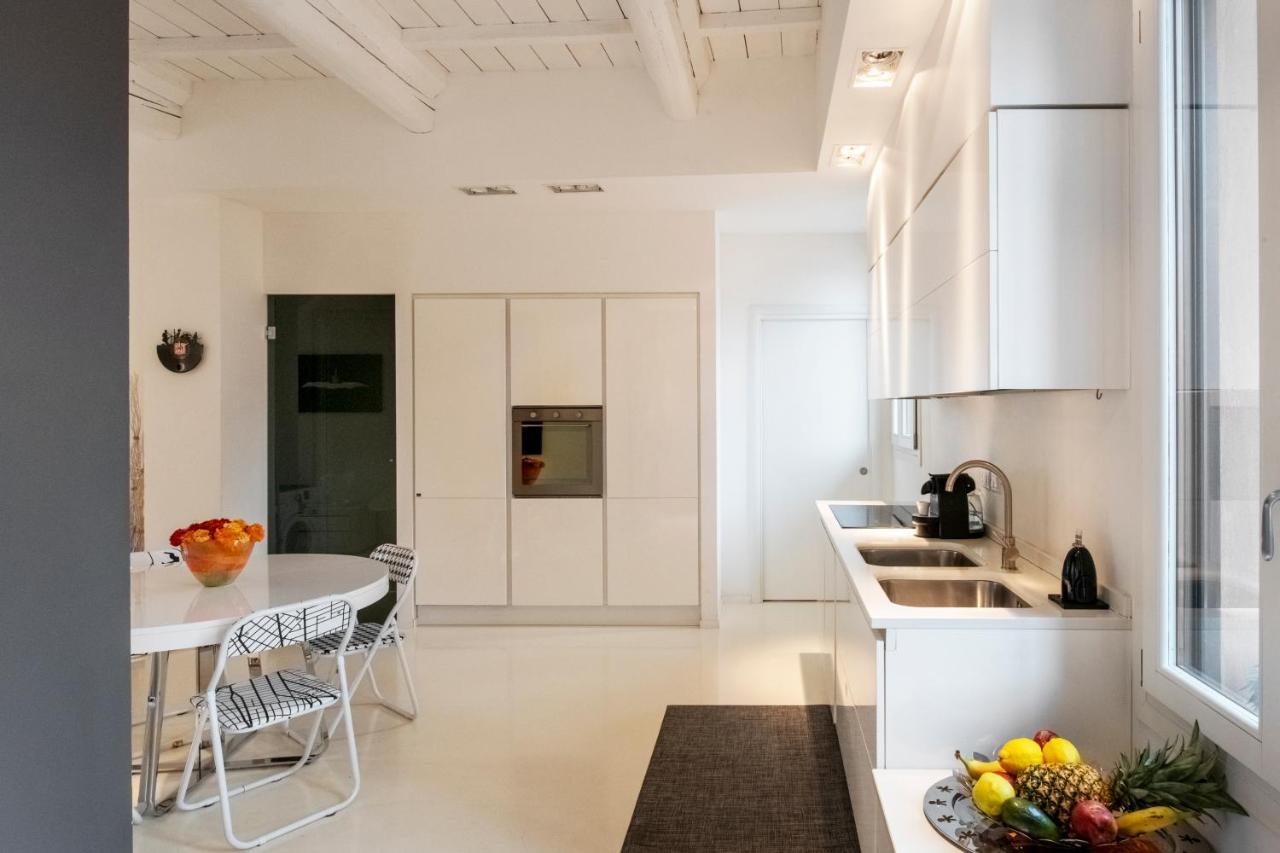 Charming Flat In Centro A Ferrara Con Posto Auto Villa Екстериор снимка